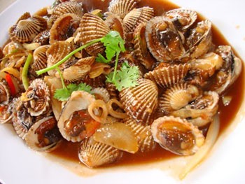 ลิ้มลองรสชาติของ “หอยแครง” ในบึงโอลวาน – จังหวัดฟู้เอียน - ảnh 1
