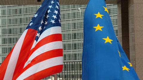 สหรัฐและอียูหวังว่าจะลงนามข้อตกลง TTIP ในปี 2016 - ảnh 1