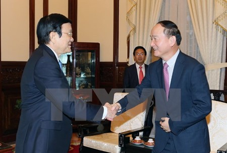 ประธานประเทศเจืองเติ๊นซางให้การต้อนรับผู้อำนวยการใหญ่บริษัทซัมซุงเวียดนาม - ảnh 1