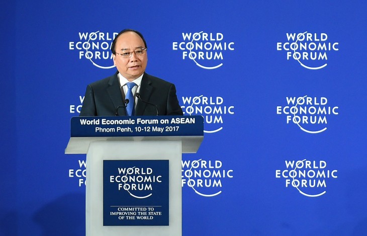 นายกรัฐมนตรีเวียดนามรับหน้าที่ประธาน WEF ASEAN 2018 - ảnh 1