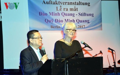 Lễ ra mắt Quỹ khuyến học và bảo tồn dân ca Việt - Đức - ảnh 2