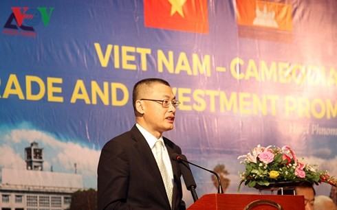 ขยายความร่วมมือด้านเศรษฐกิจและการค้าระหว่างเวียดนามกับกัมพูชา - ảnh 2