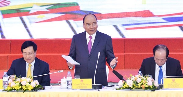 พิธีเปิดตัวและการประชุมครั้งแรกของคณะกรรมการแห่งชาติอาเซียน 2020 - ảnh 1