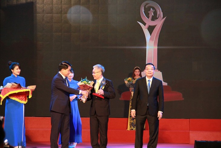 บริษัทเครือเจริญโภคภัณฑ์เวียดนามหรือซีพีวีรับรางวัลคุณภาพแห่งชาติเวียดนามสองรางวัล - ảnh 2