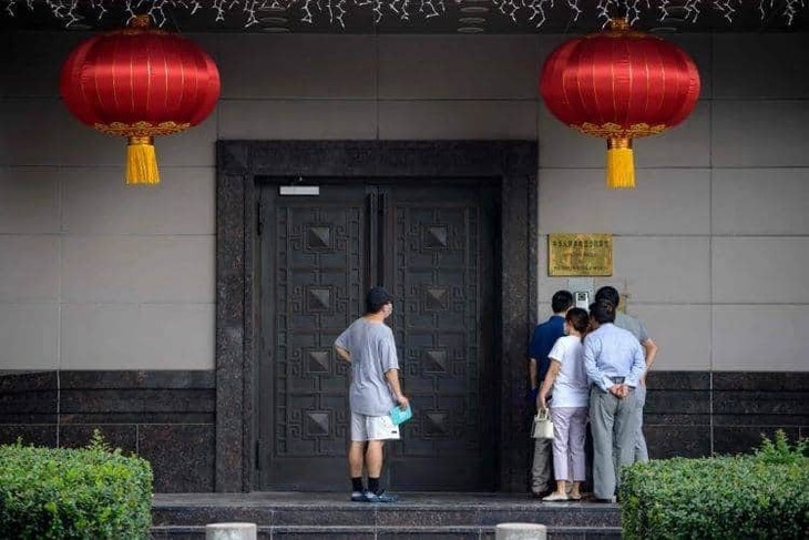 สถานทูตจีนประจำสหรัฐออกประกาศประท้วงสหรัฐที่สั่งปิดสถานกงสุลใหญ่ จีน ณ เมืองฮุสตัน - ảnh 1