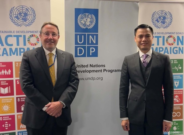 UNDP พร้อมประสานงานอย่างใกล้ชิดและเดินพร้อมกับเวียดนามในกระบวนการพัฒนาในเวลาที่จะถึง - ảnh 1