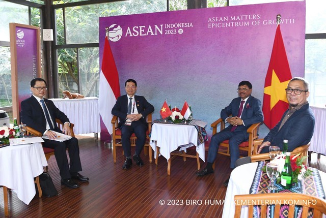 เวียดนามและอินโดนีเซียขยายความร่วมมือในด้านสารสนเทศและการสื่อสาร - ảnh 1