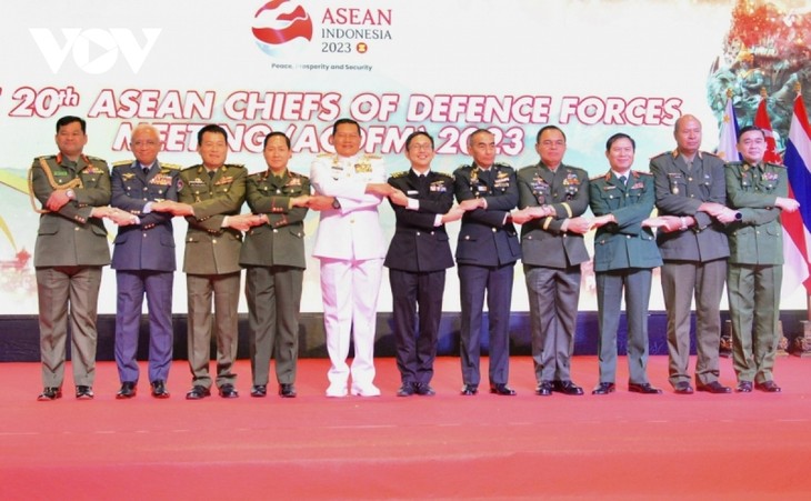 ACDFM-20 มีส่วนร่วมขยายความร่วมมือระหว่างกองทัพบรรดาประเทศอาเซียน - ảnh 1