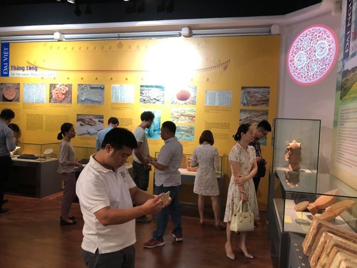 Exhibition highlights Vietnam’s feudal names, capitals - ảnh 1