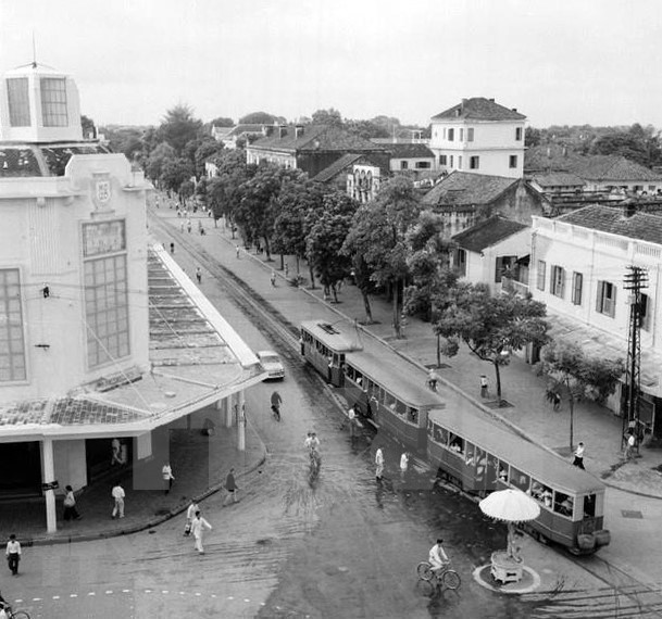 Precious images of Hanoi in 1960s  - ảnh 17