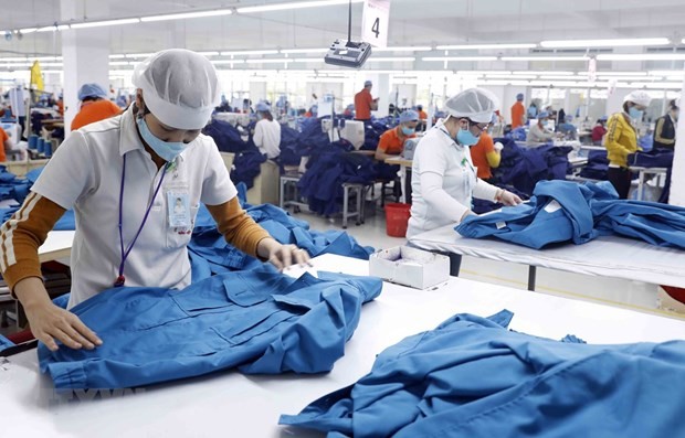 Vietnam to be among top growth performers again in 2021: HSBC - ảnh 1