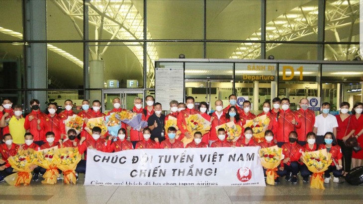 Team Vietnam arrive in Japan for Tokyo Olympics - ảnh 1