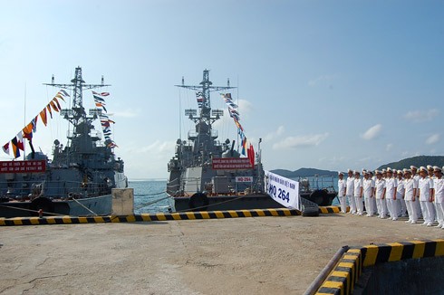 Hải quân Việt Nam nhận 3 pháo hạm hiện đại - ảnh 1