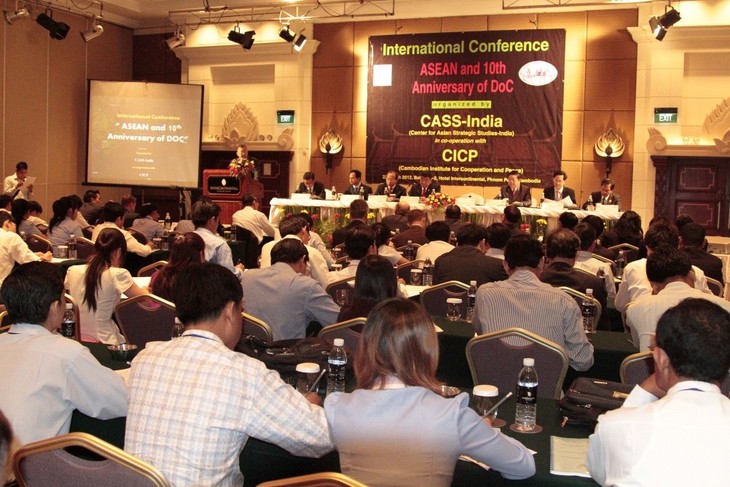 ASEAN tổ chức Hội thảo quốc tế và kỷ niệm 10 năm DOC - ảnh 2