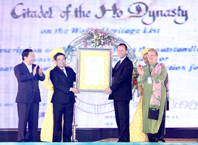 Thành nhà Hồ đón nhận Bằng công nhận di sản văn hóa thế giới - ảnh 1