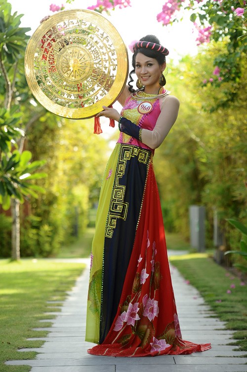 Người đẹp Hoa hậu Việt Nam trong trang phục áo dài  - ảnh 12