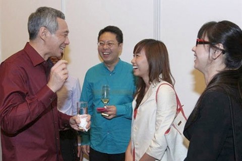 Thủ tướng Singapore vinh danh nữ sinh Việt - ảnh 1