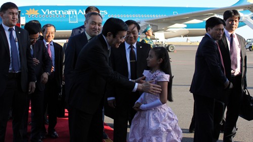 Chủ tịch nước Trương Tấn Sang bắt đầu thăm Kazakhstan  - ảnh 4
