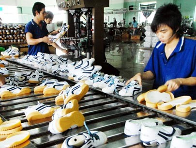 Xuất khẩu giày dép đạt gần 4 tỷ USD - ảnh 1