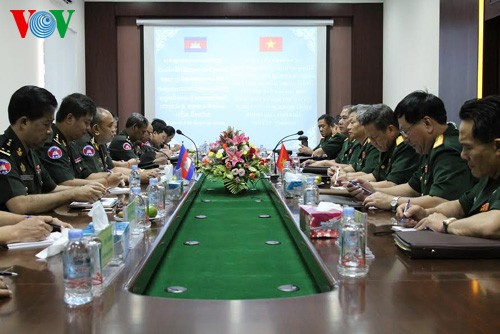 Việt Nam - Campuchia tăng cường hợp tác trong lĩnh vực tình báo vì hòa bình, ổn định - ảnh 1
