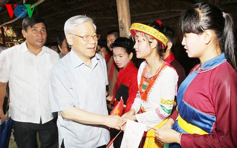 Tổng bí thư Nguyễn Phú Trọng thăm Khu di tích quốc gia đặc biệt Tân Trào - ảnh 2