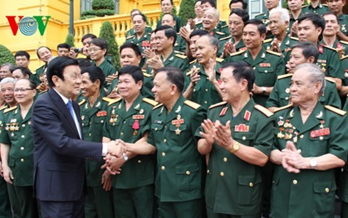 Chủ tịch nước gặp mặt cựu chiến binh Sư đoàn 313, 314 - ảnh 1