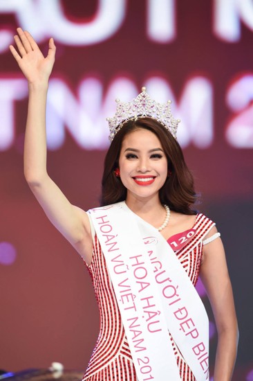 Phạm Thị Hương đăng quang Hoa hậu Hoàn vũ Việt Nam - ảnh 1