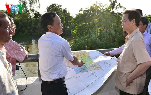 Thủ tướng Nguyễn Tấn Dũng yêu cầu không để người dân bị thiệt hại do hạn hán và ngập mặn - ảnh 1