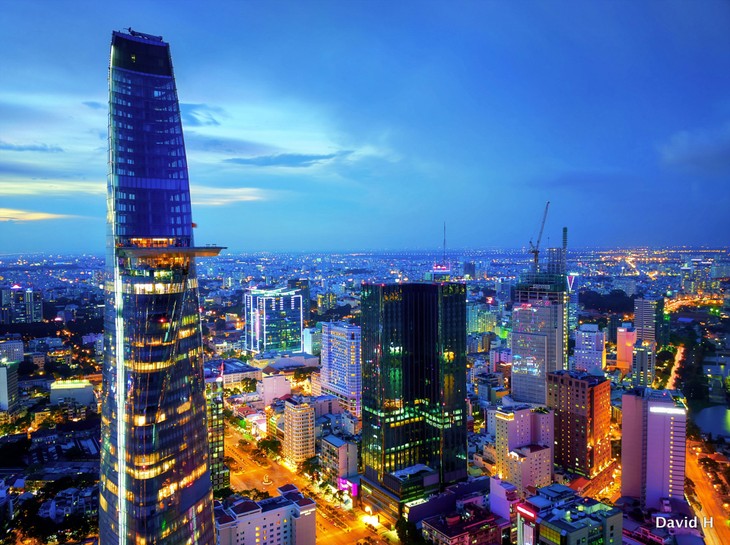 Xây dựng Thành phố Hồ Chí Minh trở thành “Hòn ngọc chiếu sáng Biển Đông” - ảnh 2