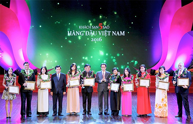 Vinh danh các doanh nghiệp Du lịch hàng đầu Việt Nam năm 2016 - ảnh 1