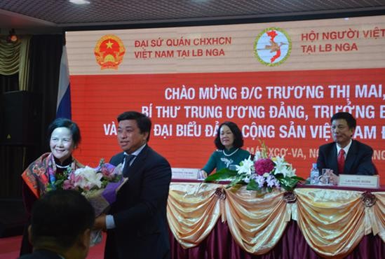 Trưởng Ban Dân vận TW Trương Thị Mai gặp mặt cộng đồng người Việt tại Nga - ảnh 6