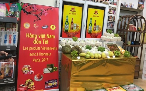 Đau đáu hàng Việt cho bà con tại Pháp đón Tết - ảnh 1