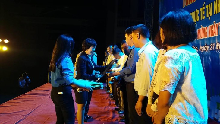 Bế mạc chương trình đưa lưu học sinh Lào đi thực tế tại nhà dân - ảnh 1