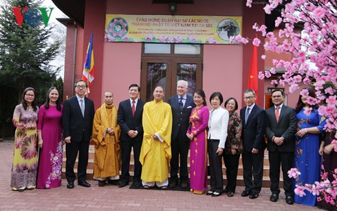 Đại sứ các nước Á, Âu tìm hiểu văn hóa Việt Nam tại Cộng hòa Czech - ảnh 1