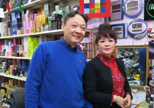 Ông chủ chợ Đồng Xuân Berlin tự hào là người Việt Nam - ảnh 4