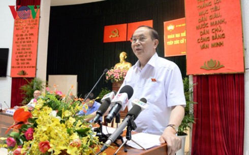  Chủ tịch nước Trần Đại Quang tiếp xúc cử tri thành phố Hồ Chí Minh - ảnh 1