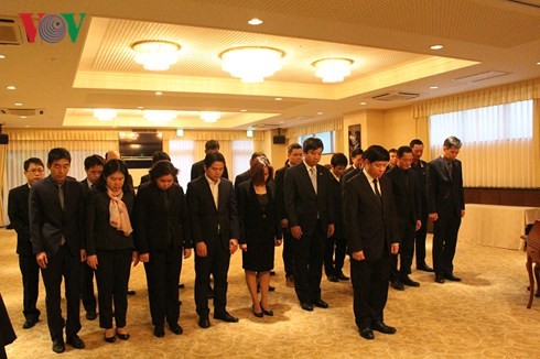 Đại sứ quán VN tại Nhật Bản tổ chức viếng nguyên Thủ tướng Phan Văn Khải - ảnh 2