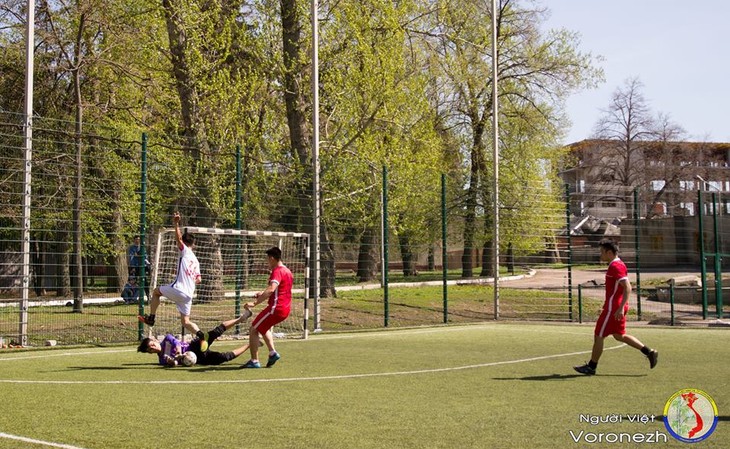 Giao lưu thanh niên và tổ chức giải bóng đá Voronezh mở rộng nhân dịp 30/4 - ảnh 15