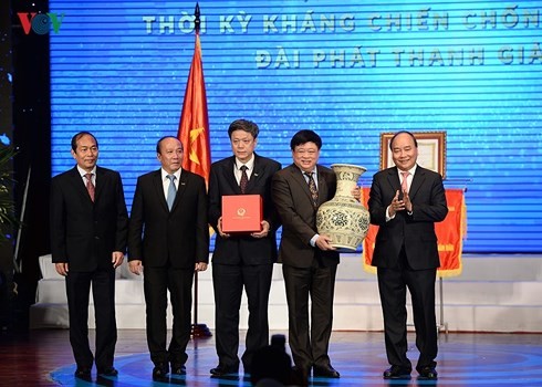 Thủ tướng trao danh hiệu Anh hùng Lực lượng Vũ trang Nhân dân cho Đài Phát thanh Giải phóng - ảnh 8