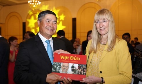 Đại sứ quán Việt Nam tại Đức tổ chức mừng Quốc khánh 2/9 - ảnh 1