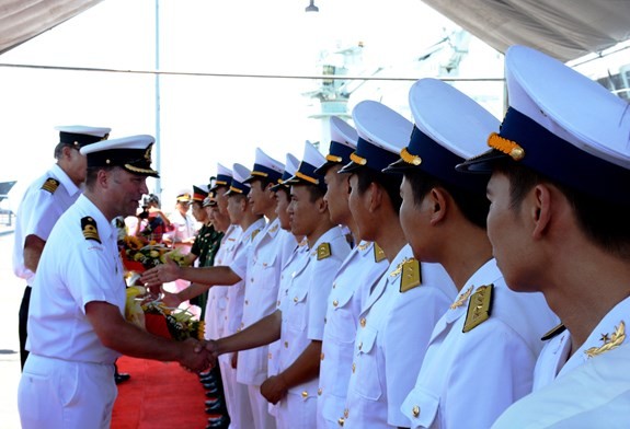 Đội tàu Hải quân Hoàng gia Canada thăm xã giao thành phố Đà Nẵng - ảnh 1