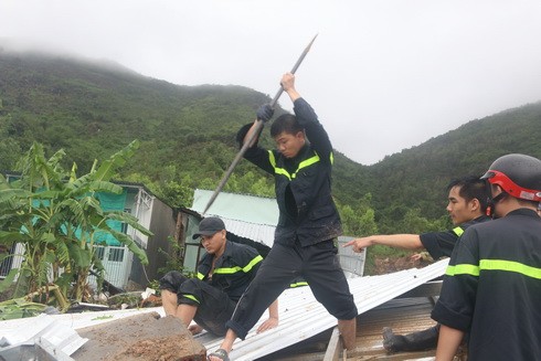 Mưa lớn gây hậu quả đặc biệt nghiêm trọng tại Khánh Hòa - ảnh 1