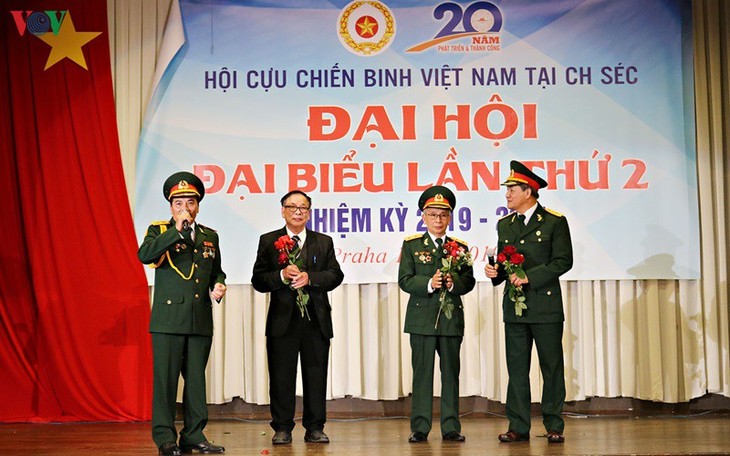 Đại hội lần thứ 2 Hội cựu chiến binh Việt Nam tại Cộng hòa Séc - ảnh 3