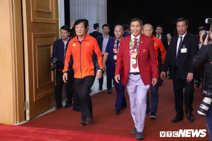 Thủ tướng chúc mừng đội tuyển U22 Việt Nam, tuyển bóng đá nữ Việt Nam - ảnh 7
