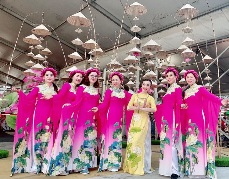 Đoàn Nghệ thuật Việt Nam thể hiện những tiết mục đặc biệt ấn tượng tại Chingay Parade 2020 - ảnh 10