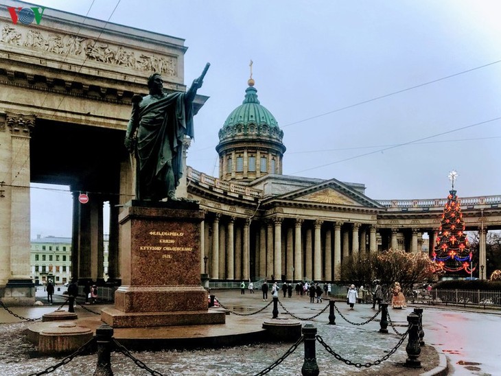 Đại sứ Ngô Đức Mạnh: Triển khai dựng tượng Bác Hồ tại Saint-Petersburg của Nga - ảnh 2