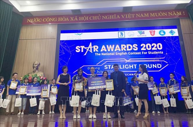 Cuộc thi tiếng Anh sinh viên - Star Awards 2020 khu vực miền Trung - Tây Nguyên - ảnh 1