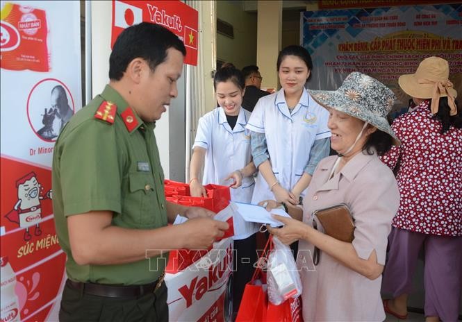Thăm khám, phát thuốc miễn phí cho các đối tượng chính sách tại Đà Nẵng  - ảnh 1