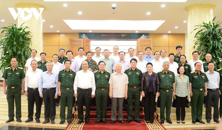 Bộ Chính trị làm việc với Quân ủy Trung ương về chuẩn bị Đại hội Đảng bộ Quân đội - ảnh 1