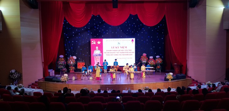 Kỷ niệm 20 năm thành lập Hội cứu trợ trẻ em khuyết tật thành phố Hà Nội - ảnh 1
